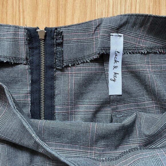 M Boutique Plaid Mini Skirt - Picture 8 of 10